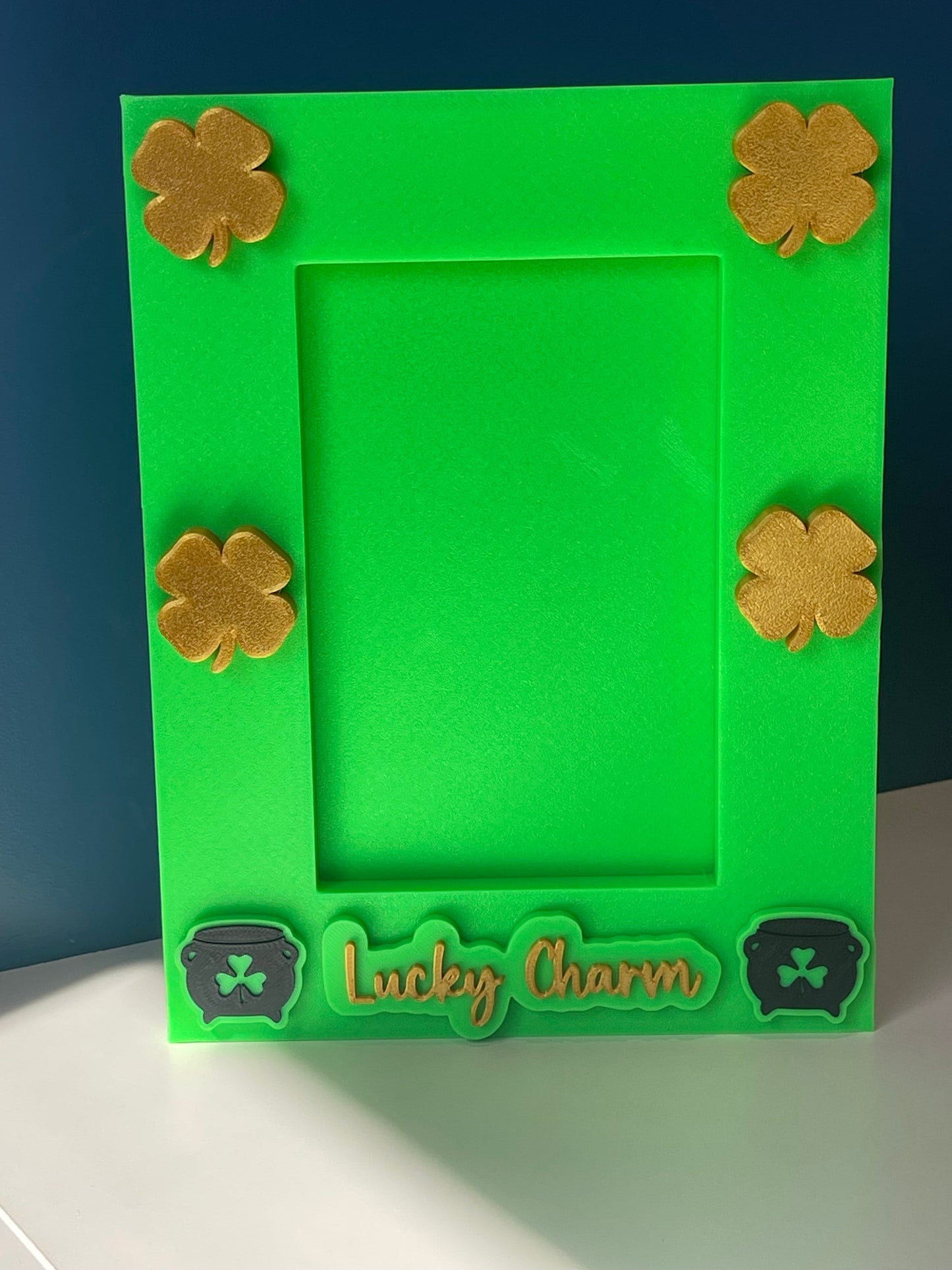 St. Patrick's Day Picture Frame | 4x6/ 5x7 Frame | Shamrock | Pot of Gold